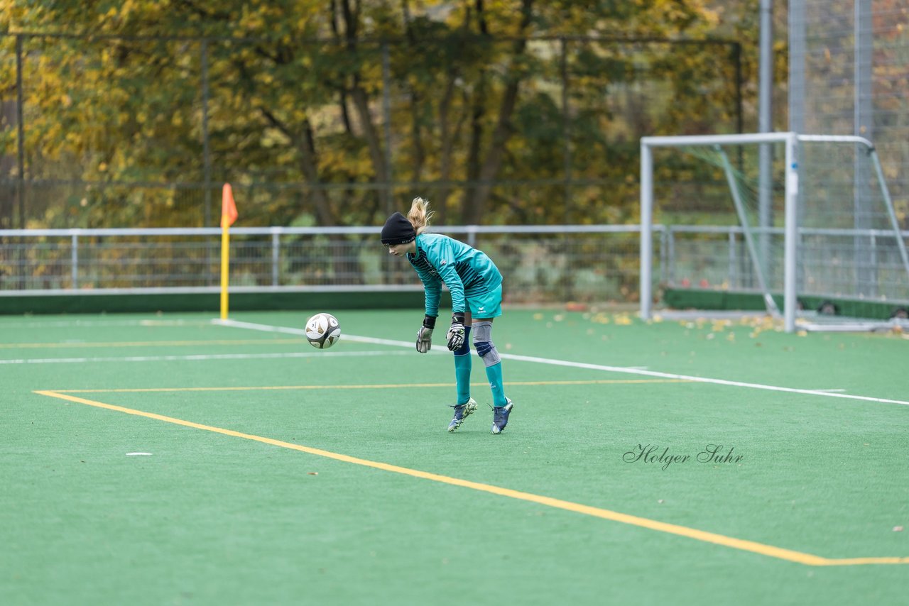 Bild 243 - wCJ VfL Pinneberg - Eimsbuettler TV : Ergebnis: 0:3